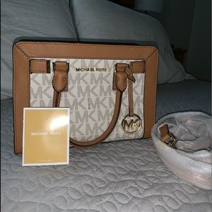 Michael Kors Crossbody Purse
